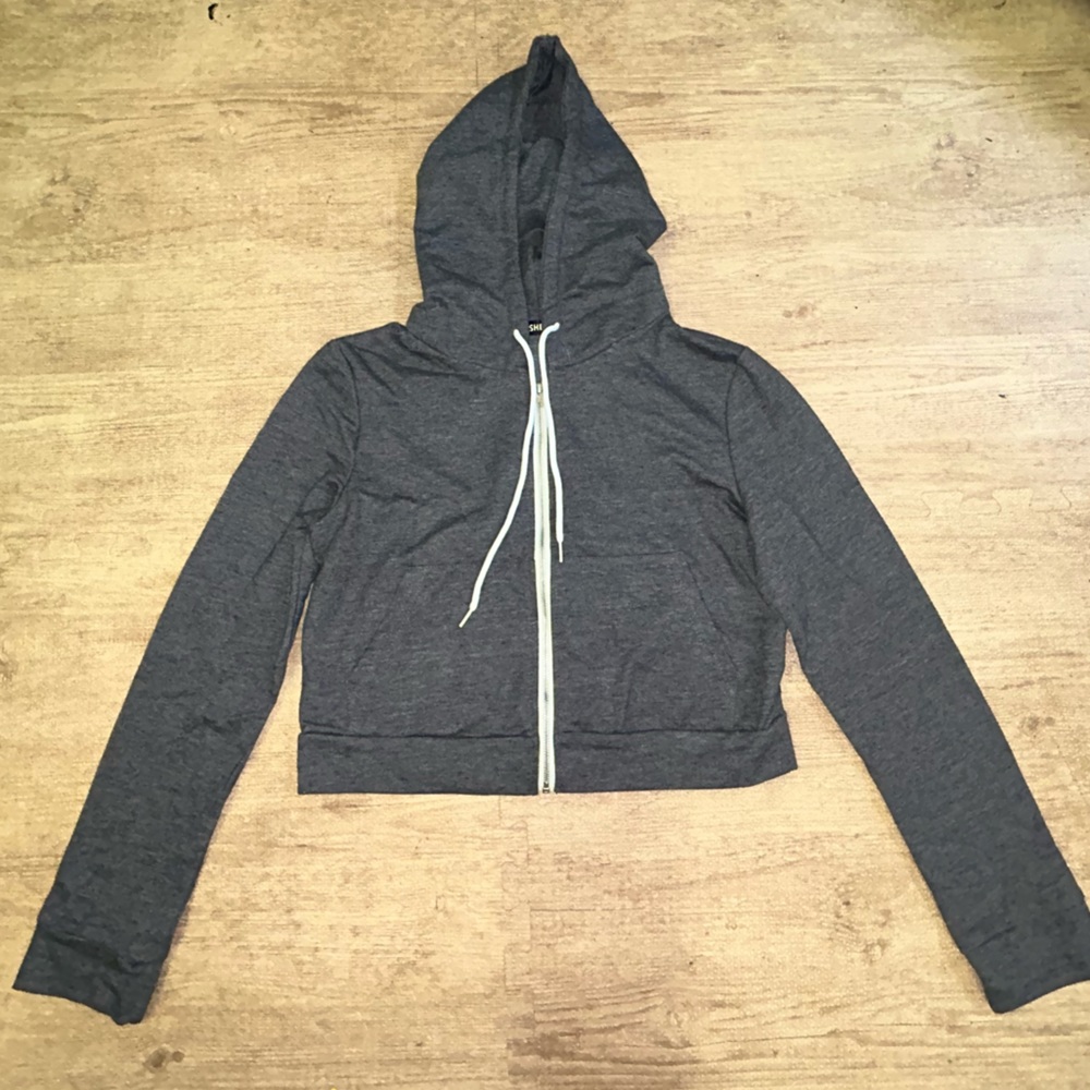 cropped zip up hoodies